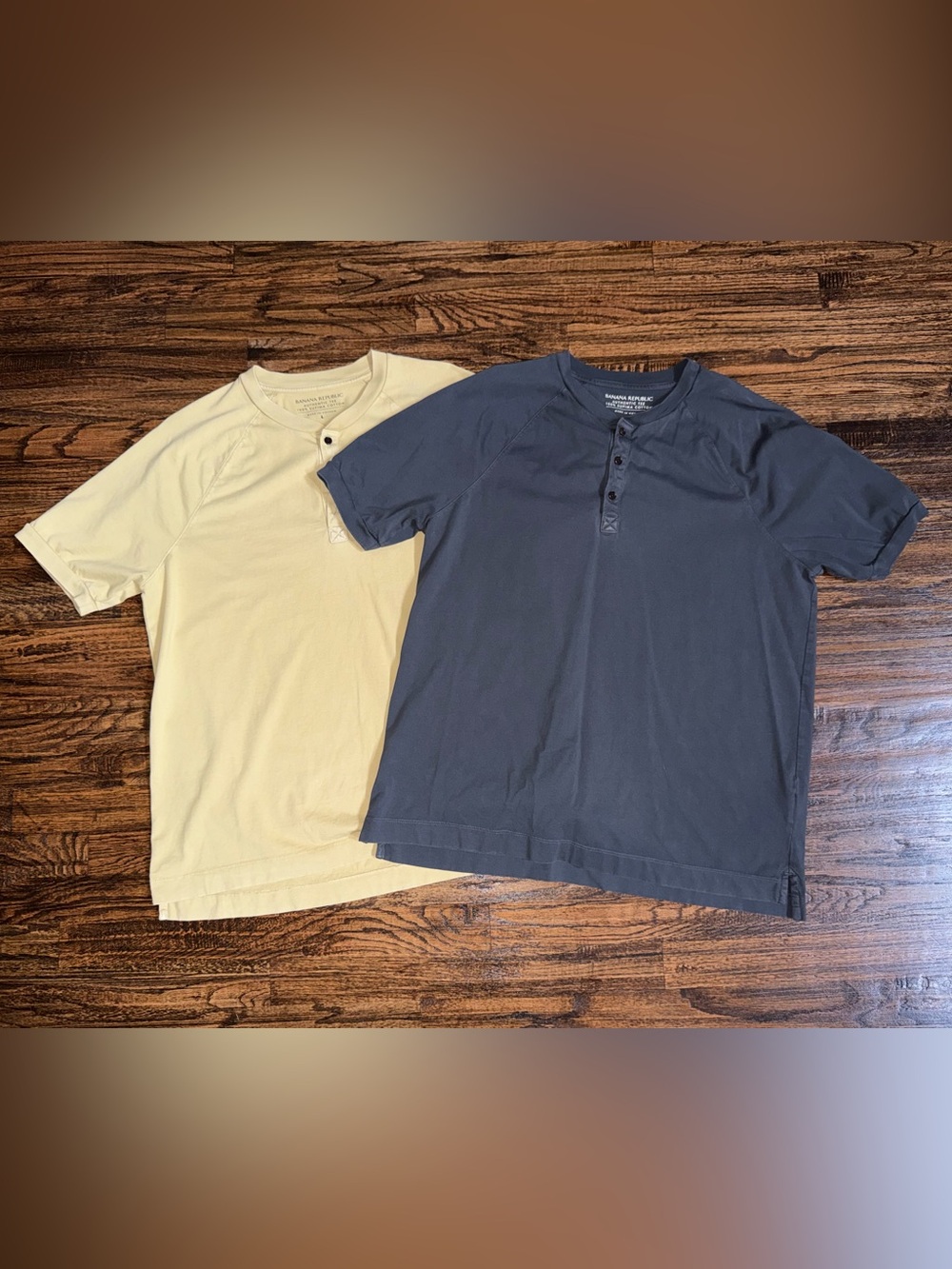BUNDLE 2-Pack Banana Republic Henley T-Shirt 100% Cotton Grey/Yellow Size Large